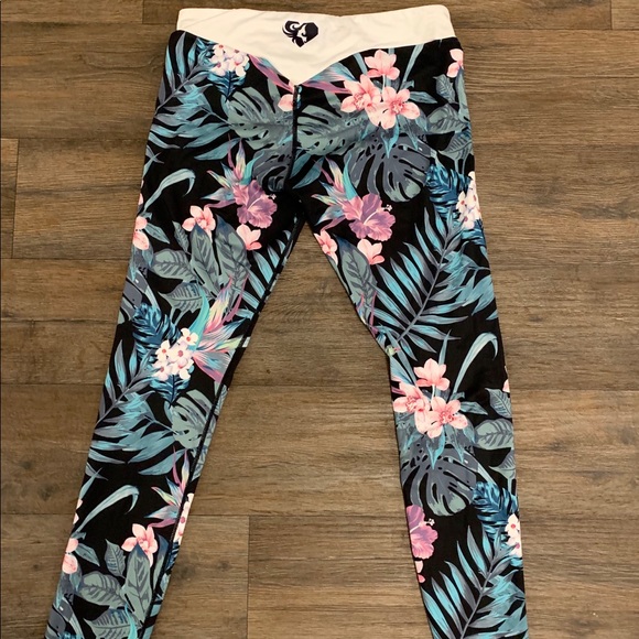 NWOT Paradise Women’s Best Wear Sculpture Leggings - Picture 3 of 5